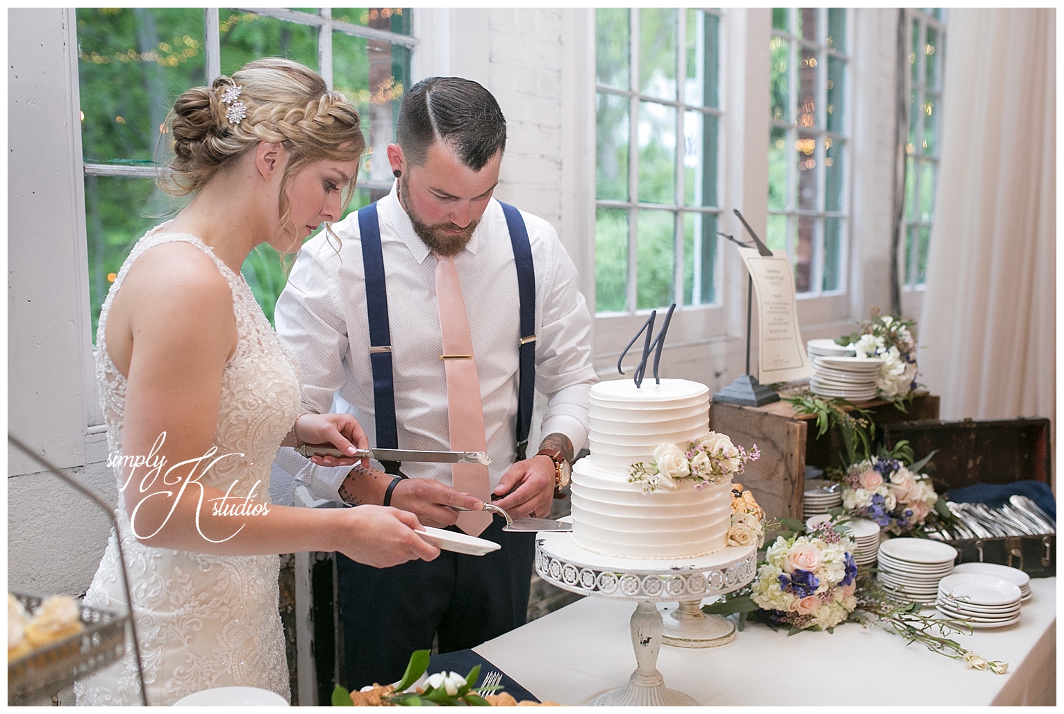 Cutting the Wedding CAke.jpg