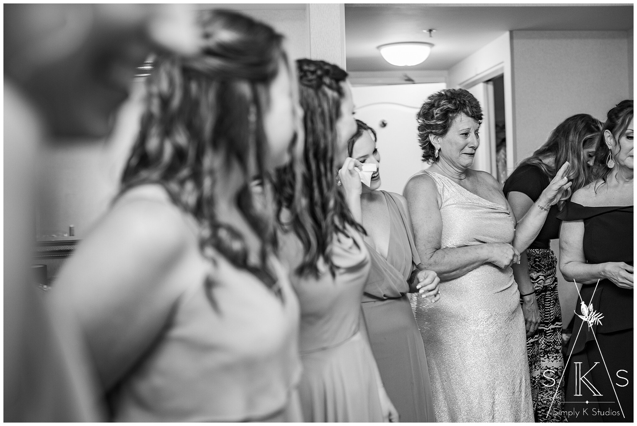 21 photojournalistic wedding photographers.jpg