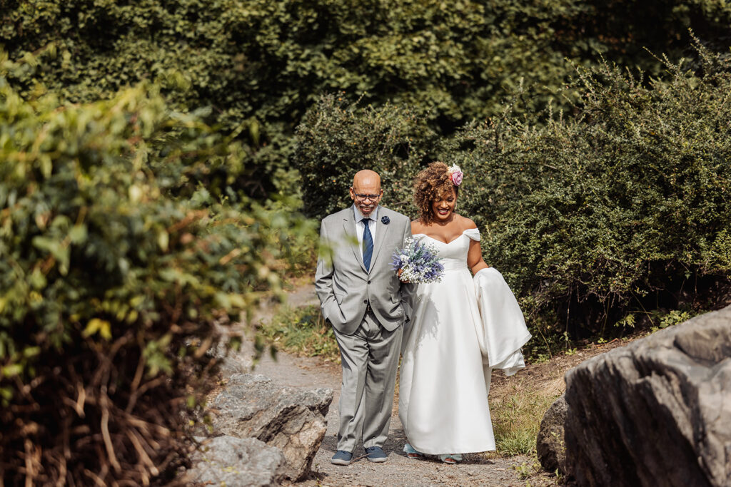 dad walking bride down the aisle