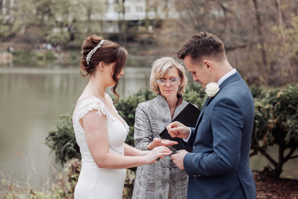 elopement ceremony at gapstow bridge, nyc